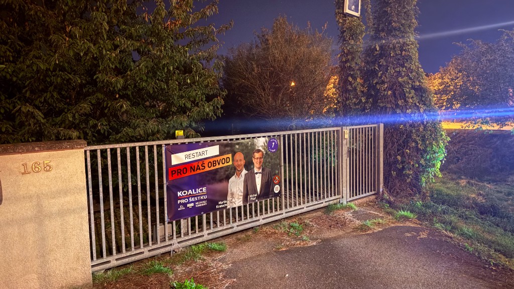 Večerní plachta Koalice pro Šestku na bráně podporovatele